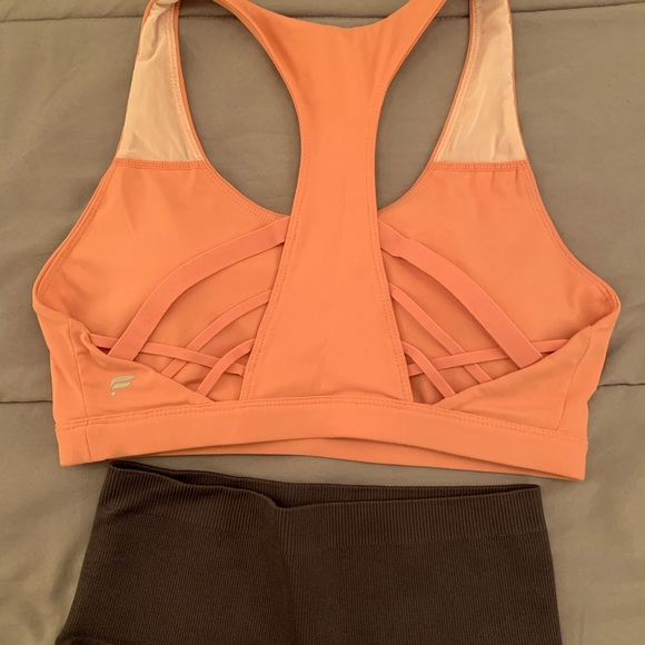 Fabletics Kessler Sports Bra and 7/8 Leggings - Picture 4 of 4